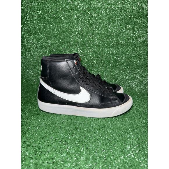Nike Blazer Mid 77 Black White Youth Size 4.5Y Women’s Size 6 DA4086-002 - Picture 1 of 9